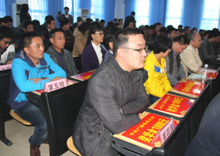 青島:900名農民上大學 用知識澆灌“希望的田野”