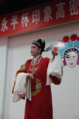 高密市免費(fèi)向所有觀眾表演國(guó)家級(jí)文遺高密茂腔