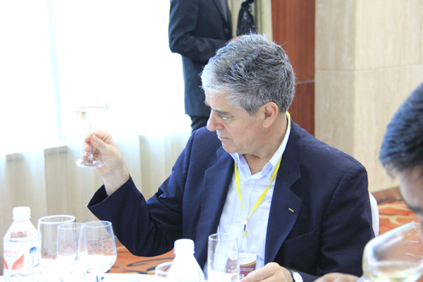 中國國際葡萄酒烈酒品評賽在山東蓬萊舉行