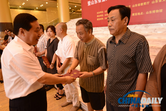 “十藝節全國優秀美術作品展覽山東預選作品展暨山東省重大歷史題材美術創作工程作品展覽”開幕