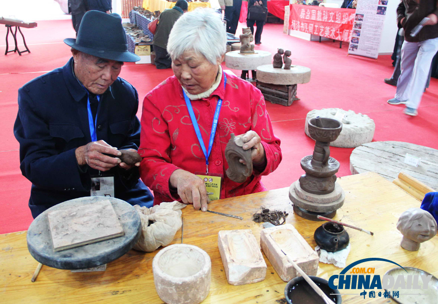 海峽兩岸精品非遺項(xiàng)目閃耀2013中國•臺兒莊古城非物質(zhì)文化遺產(chǎn)博覽會