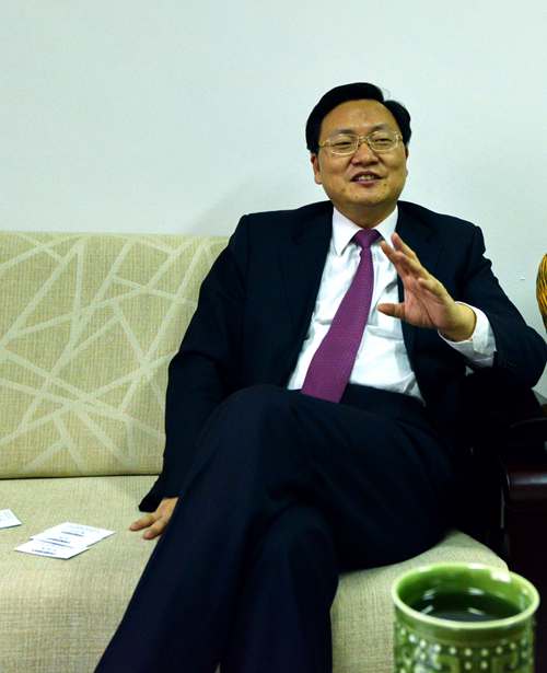 讓夢想藍圖變成現實 --訪棗莊市委書記陳偉