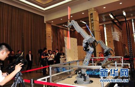 世界機器人“聚會”上海（組圖）