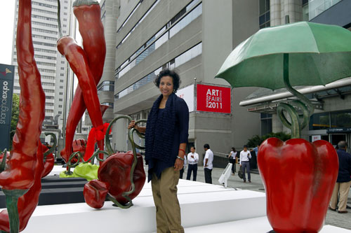 上海藝術(shù)博覽會(huì)主題雕塑揭幕