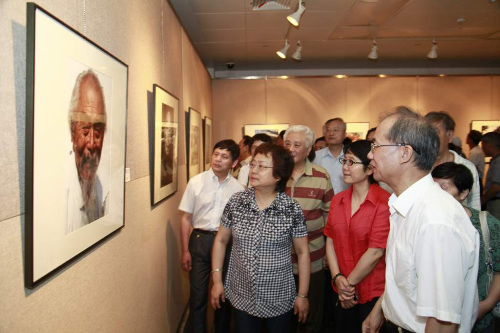 紀念上海市攝影家協會50周年系列活動舉行