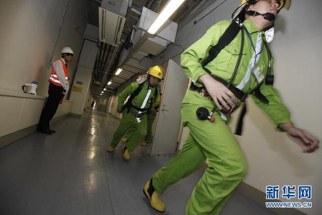 上海:“摩天高樓”的防災綜合演練