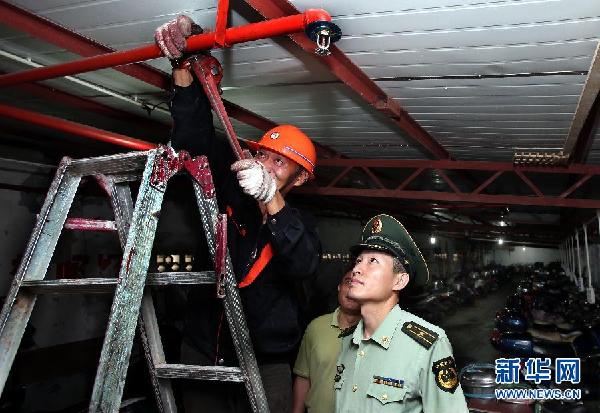 停車棚內的“守護神”