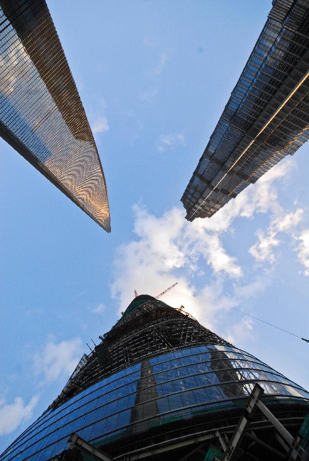 “上海中心”大廈增高至350米