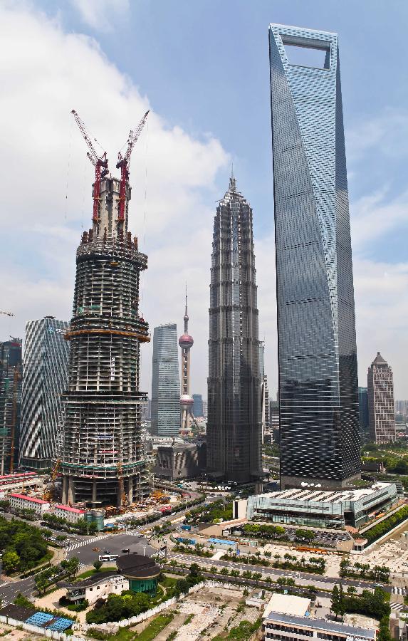規(guī)劃高度632米的上海中心大廈開(kāi)始幕墻安裝 主樓即將建至第70層