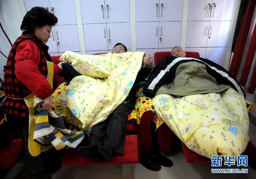 上海推廣“日托所”應對“獨子養(yǎng)老”