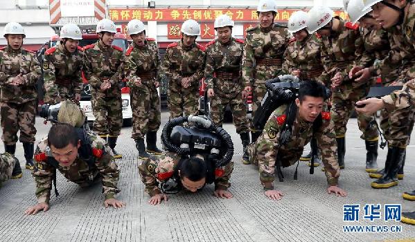 “千錘百煉”鑄鐵軍