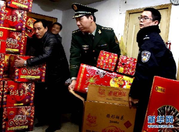 上海查獲今年以來最大非法煙花爆竹窩點