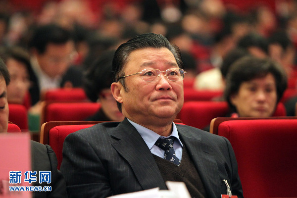 上海市人代會聽取市人大常委會和