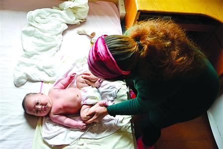 你的年終獎夠付月嫂的月薪嗎? 滬金牌月嫂叫價2萬