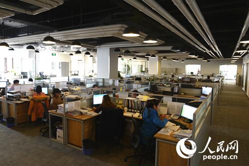 “咖啡陪你”遭遇討薪事件追蹤:雙方談妥 農(nóng)民工返鄉(xiāng)