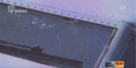 玻璃老化前風擋空中破損 上航一航班平安返航