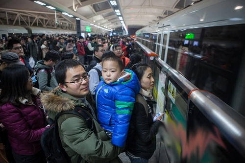 16號(hào)線最小間隔縮至5分鐘 未來(lái)將增投4列列車