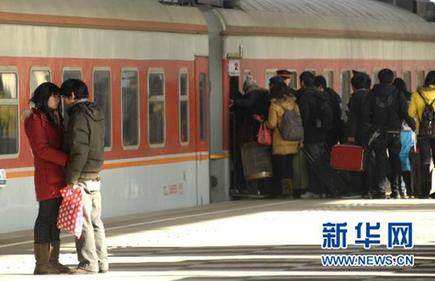 “三大難題”考驗春運 近29億人次能不能“走得動”