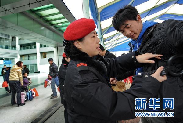 “三大難題”考驗春運 近29億人次能不能“走得動”