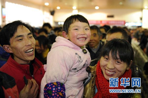 “三大難題”考驗春運 近29億人次能不能“走得動”