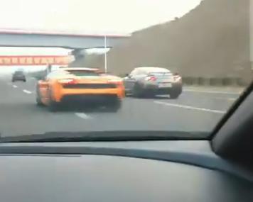 豪車(chē)高速狂飆時(shí)速295公里 當(dāng)事者傳視頻炫耀