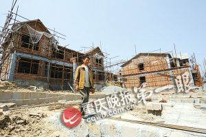 億萬富翁修別墅群贈送鄉鄰 村民嘆“不敢相信”