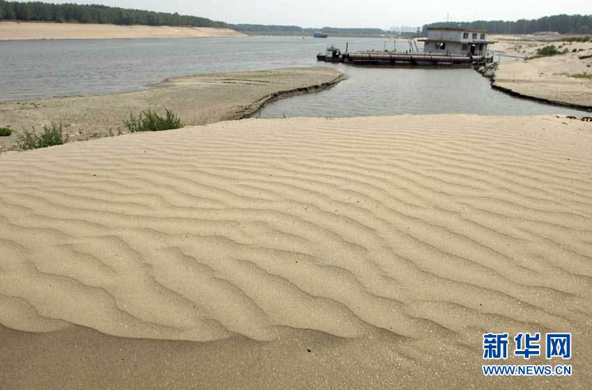 長江中游遭罕見旱情