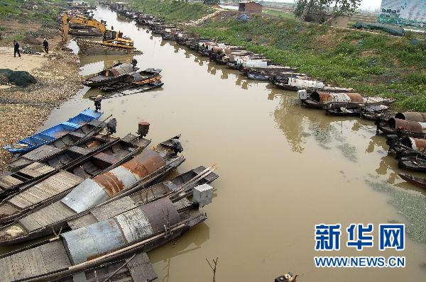 國家級濕地保護(hù)區(qū)龍感湖因旱被迫延長禁漁期(圖)