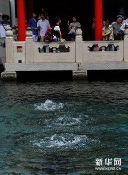 濟南趵突泉水位跌破黃色預警線