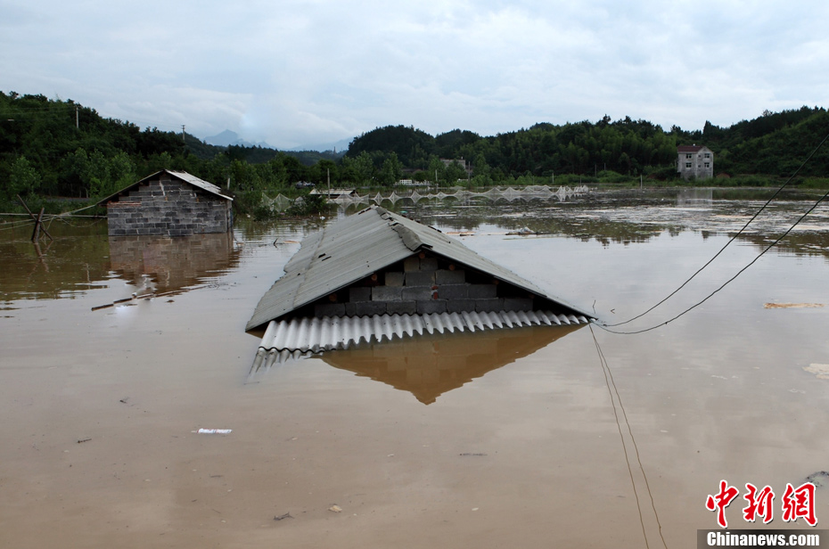 南方近日連遭強降雨 浙江發(fā)布首個暴雨黃色預(yù)警