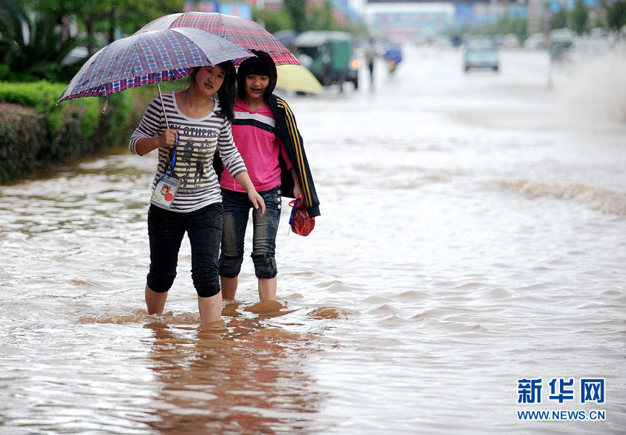 網曬出現驚人“澇景”的南方城市實地走訪記