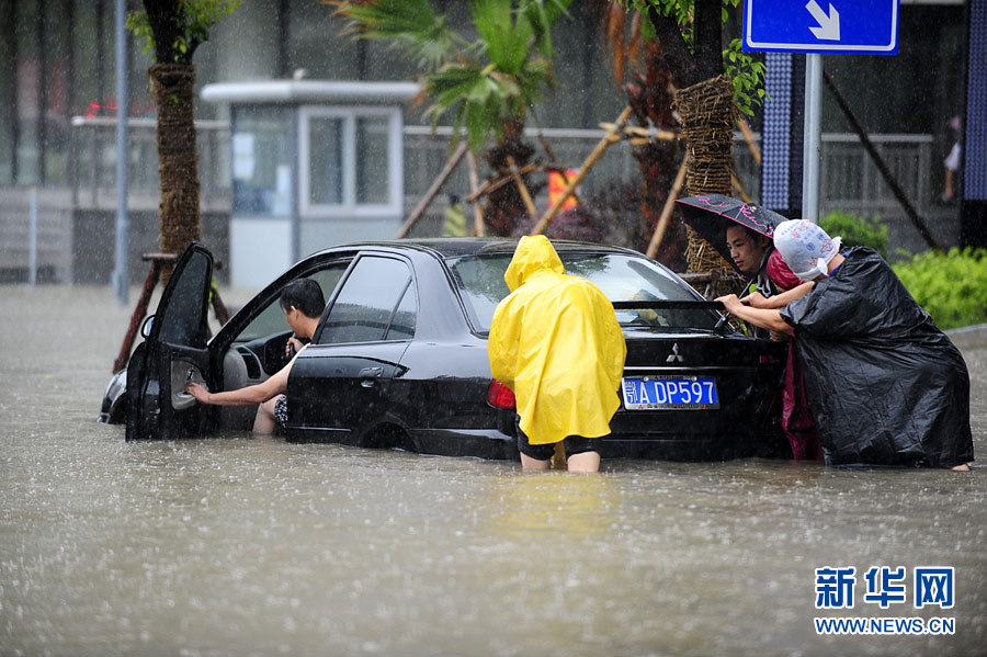網曬出現驚人“澇景”的南方城市實地走訪記