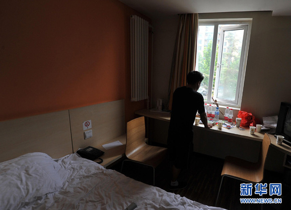 地鐵口的托馬斯全旋——一個冠軍賣藝人的故事