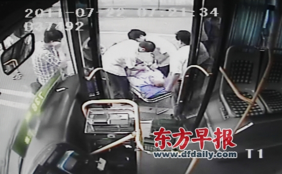 738路司機猝死前踩下剎車