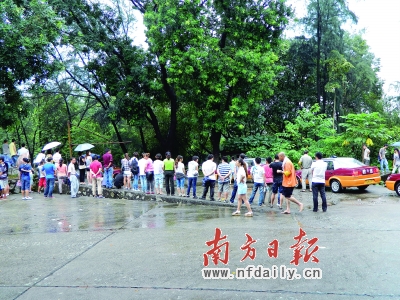 網(wǎng)友曬學車潛規(guī)則：教練提醒學員帶多點錢