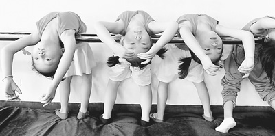 父母以愛之名補(bǔ)課不絕 孩子不堪重負(fù)稱斷絕關(guān)系