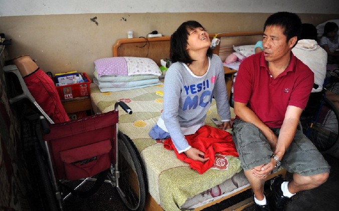 高清：截肢“籃球女孩”泳池逐夢(mèng)殘奧會(huì)