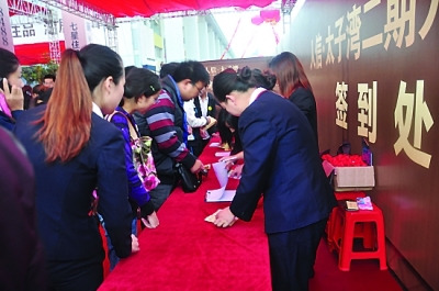 武漢放飛樓盤廣告氣球 7天飄行千里炸傷江蘇村民