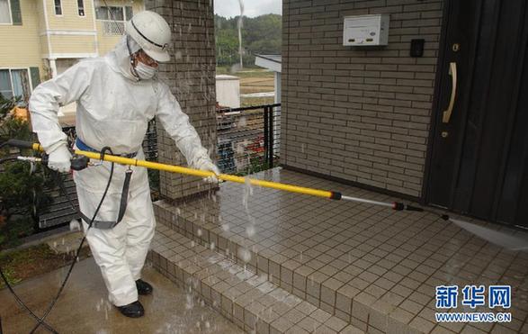 日本福島進行清除放射性物質作業(yè)