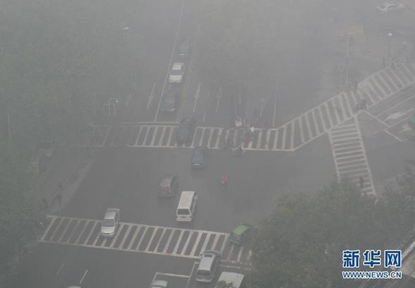 我國(guó)中東部地區(qū)持續(xù)大霧天氣