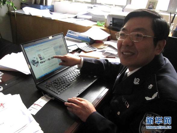 中國網事:網友微博齊動員 尋找大義“逼停哥”