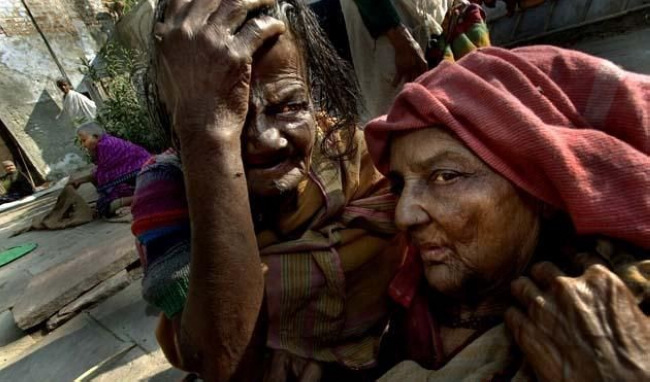 心酸！實(shí)拍印度神秘寡婦村