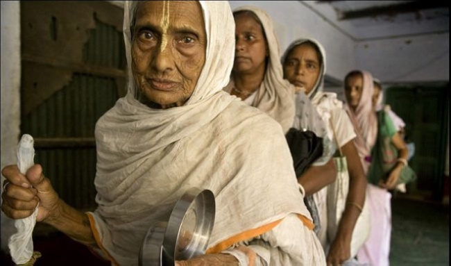 心酸！實拍印度神秘寡婦村