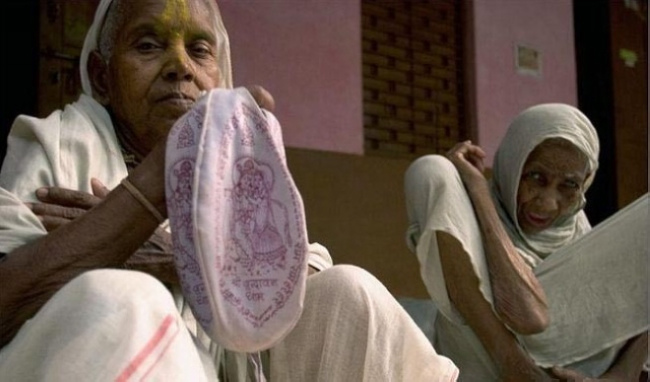 心酸！實拍印度神秘寡婦村