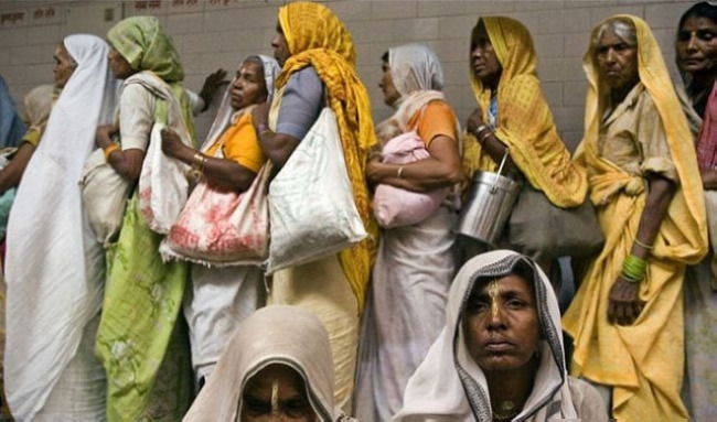 心酸！實(shí)拍印度神秘寡婦村