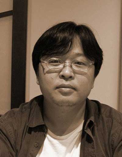 高曉松羅永浩微博對掐：中文爛學(xué)歷低