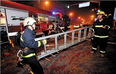 爆竹聲中的糾結--傳統民俗遭遇新一輪質疑