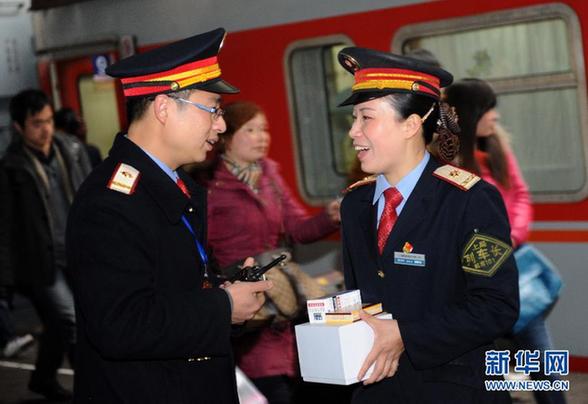 2012鐵路春運今日結束 共發送旅客超2.35億人次