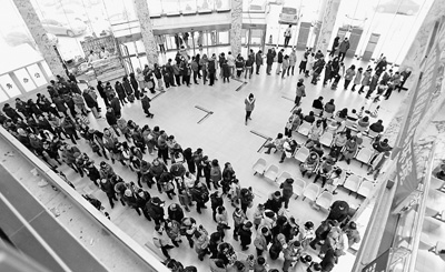 凌晨去掛號建檔擠破頭 龍年生子難應(yīng)該怎么辦?