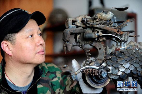 “鐵哥們”建成國內首個環保鋼雕機器人主題公園